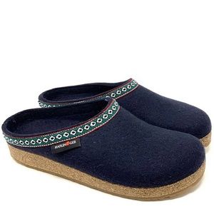 Haflinger Grizzly Wool Felt Clogs in Navy - Size 38/7